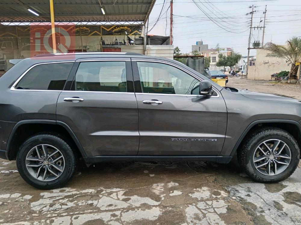 جيب جراند شيروكي